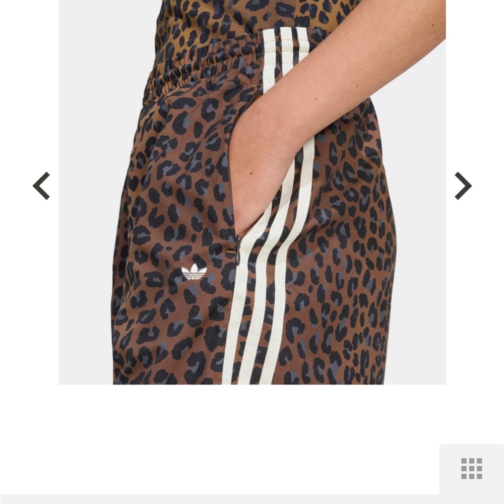 SOLD OUT adidas Leopard-Print Wide-Leg Track Pants XS - Picture 3 of 4